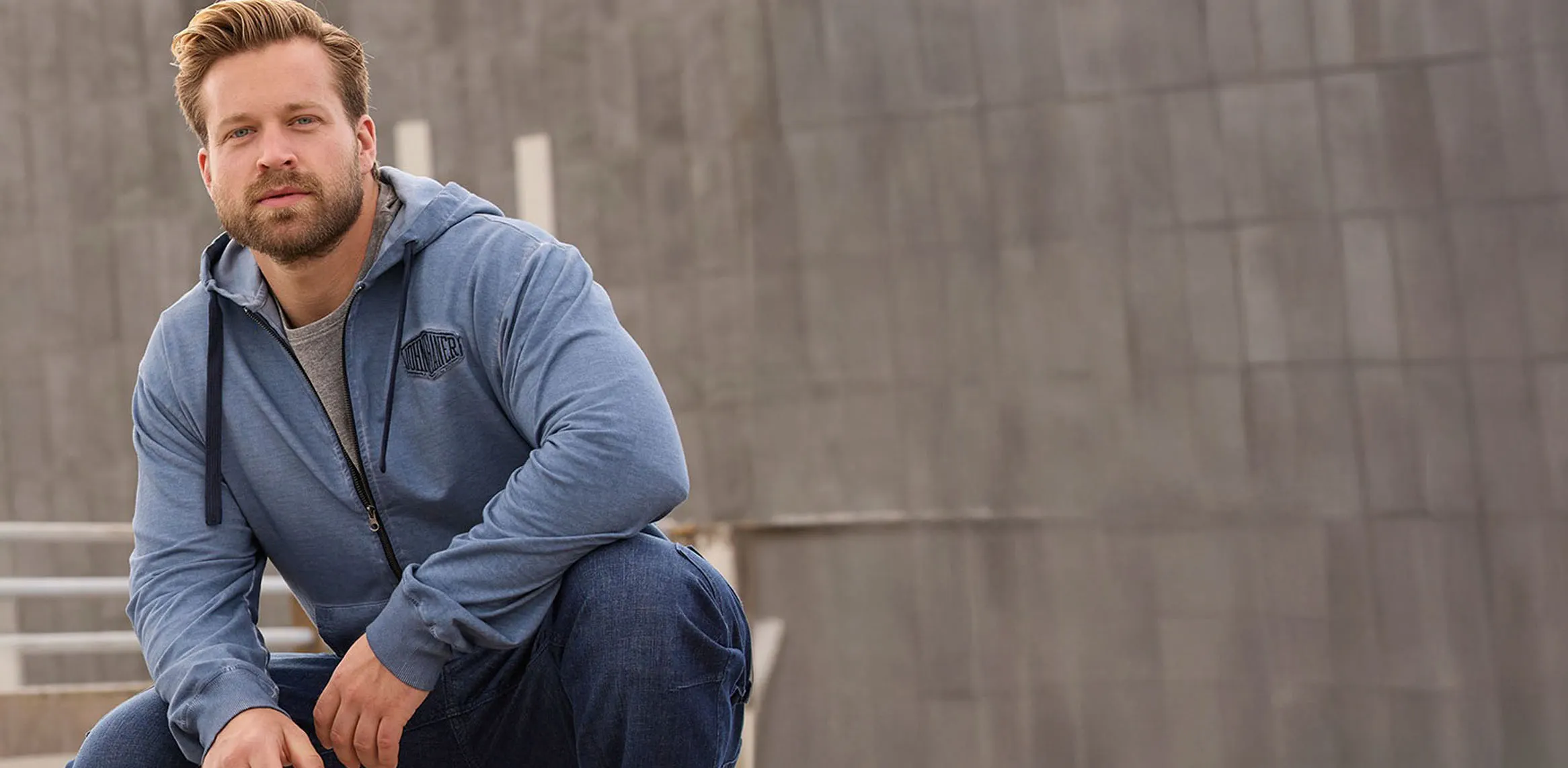 Sweat zippé à capuche aspect délavé bleu used